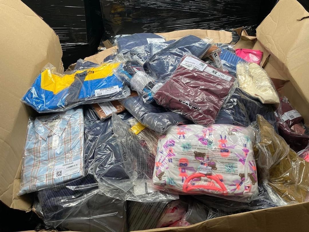 AMAZON named branded clothing pallets1