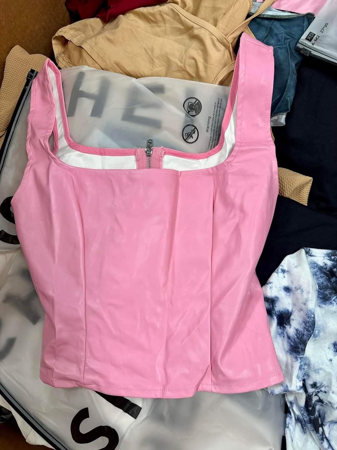Clothes pallets