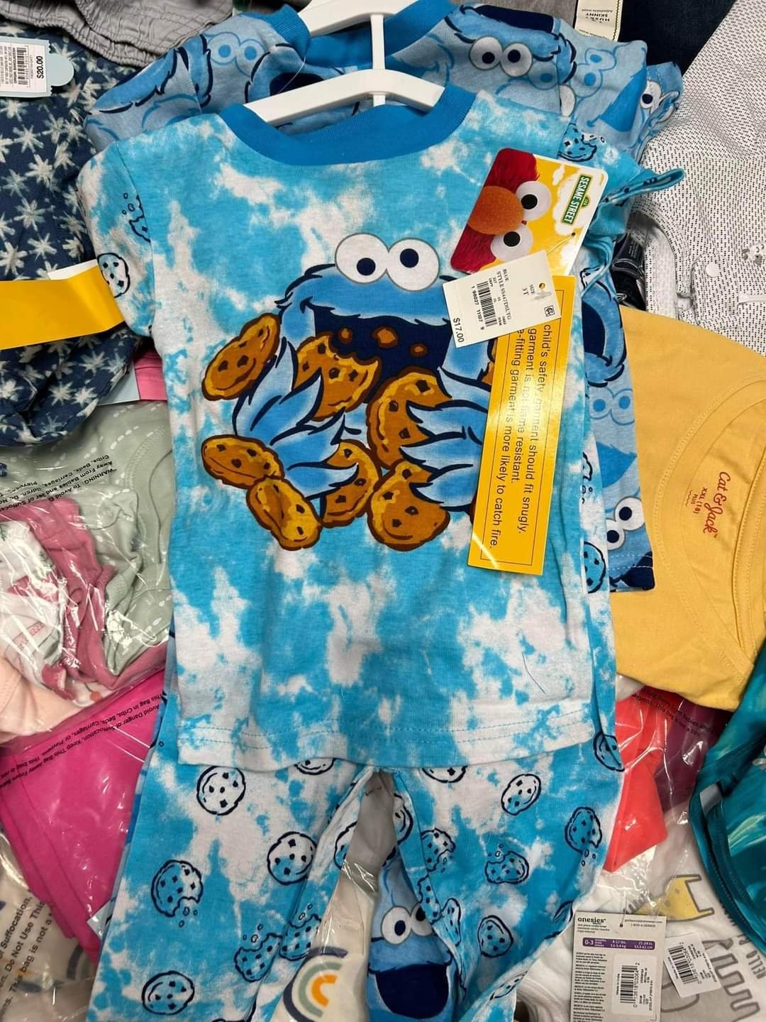 Clothes pallets