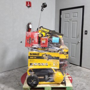 MILWAUKEE & DEWALT PALLET