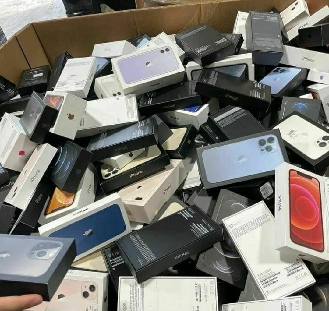 MIX IPHONE PALLETS